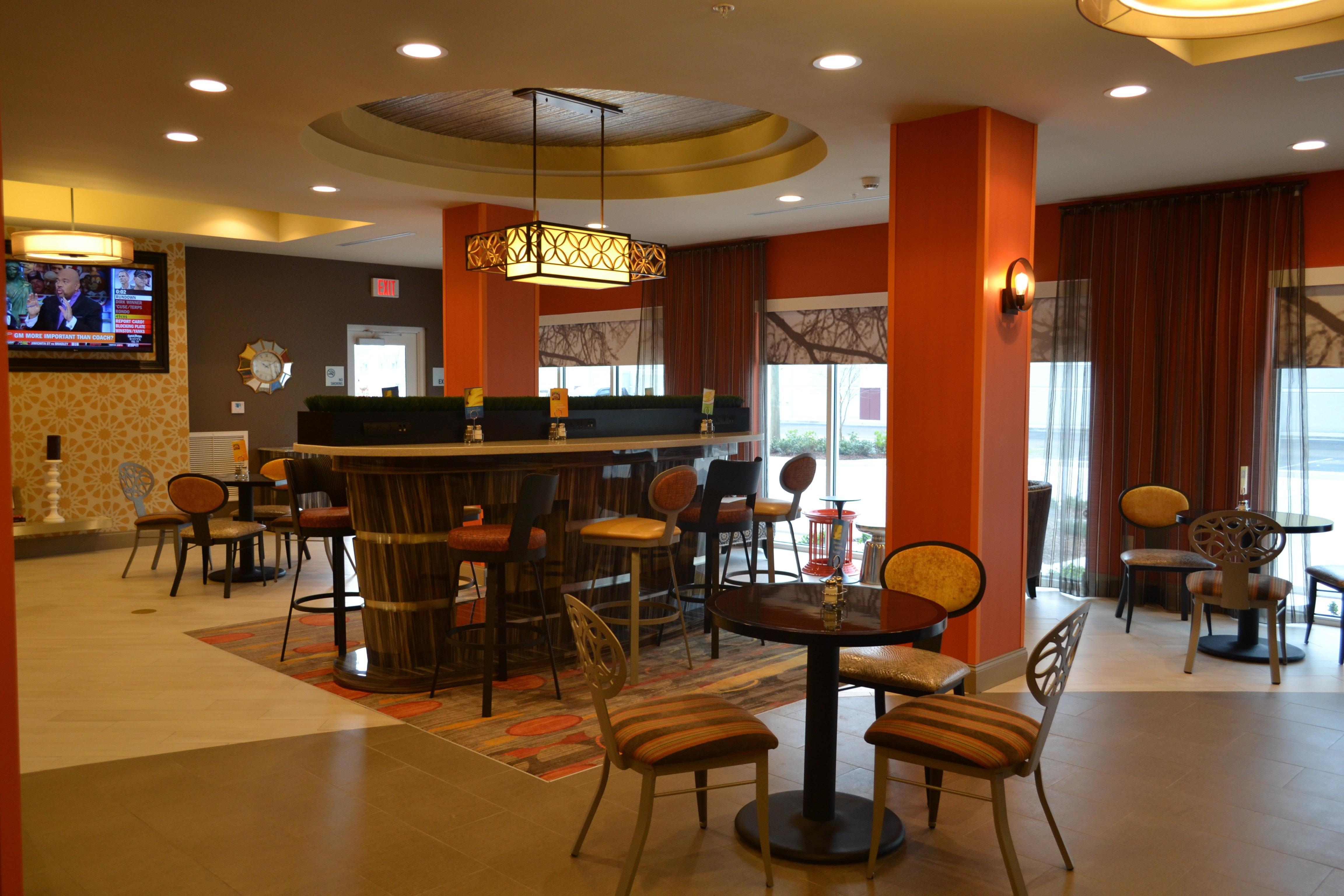 Holiday Inn Express Covington-Madisonville By Ihg Екстериор снимка